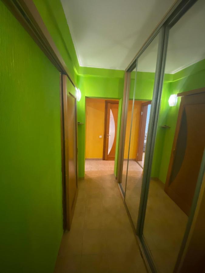 Adventure Apartment Kiev Luaran gambar